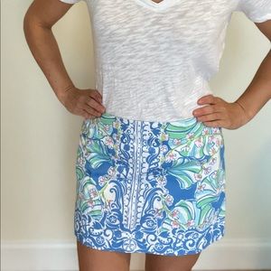EUC Lilly Pulitzer mini skirt size 8, fits like 6